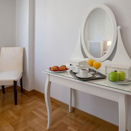 Upscale Luxury Athens Renovated Dream Home In One Of The Most Favorable Locations By National Gardens, Zoo & Hellenic Parliament In Syntagma And Stylish Exquisite Kolonaki Neighborhood מראה חיצוני תמונה
