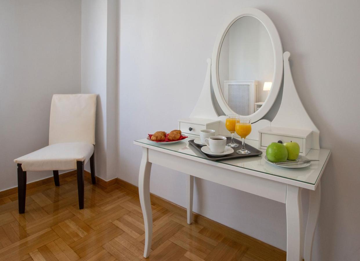 Upscale Luxury Athens Renovated Dream Home In One Of The Most Favorable Locations By National Gardens, Zoo & Hellenic Parliament In Syntagma And Stylish Exquisite Kolonaki Neighborhood מראה חיצוני תמונה